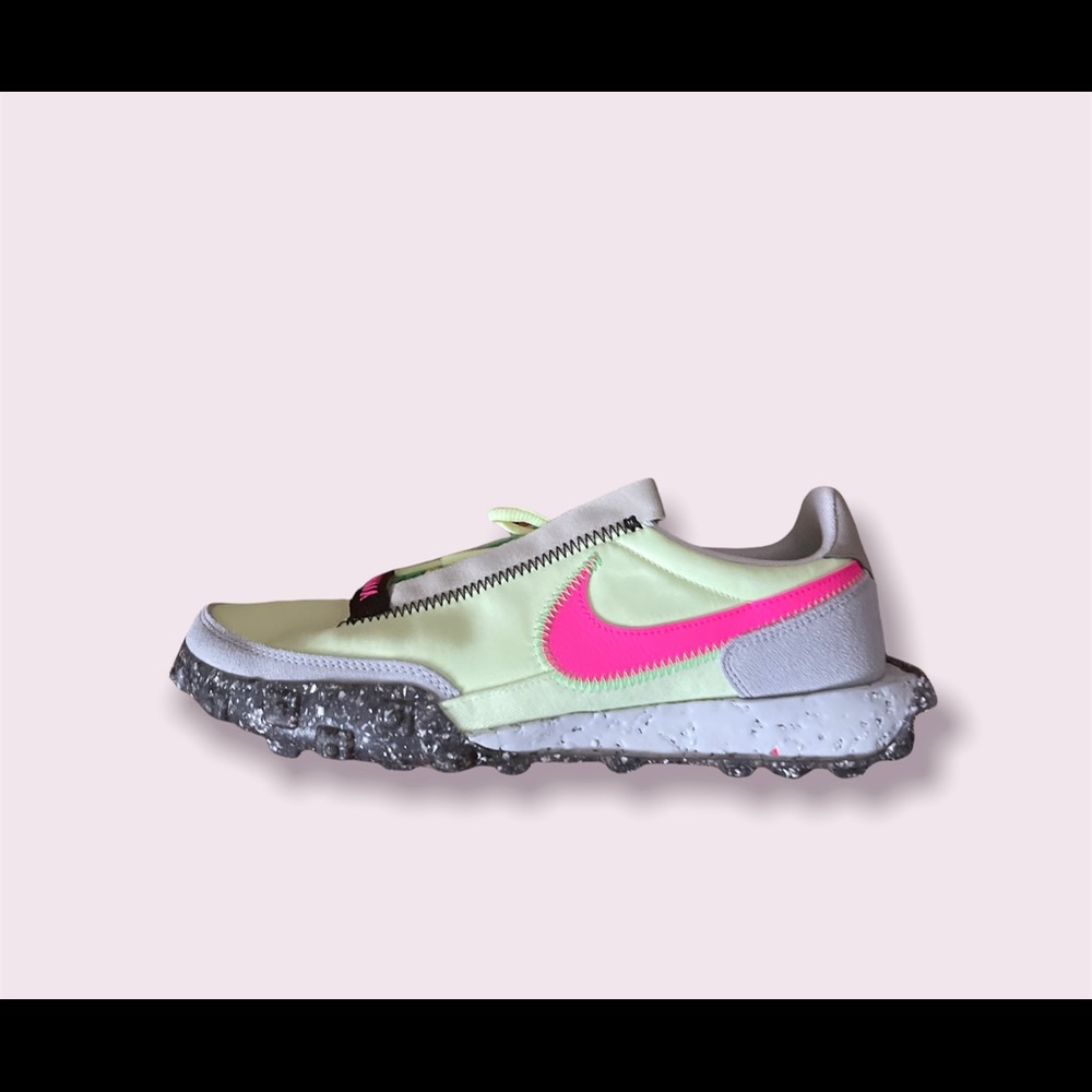 Nike Waffle Racer sneakers sustainably never worn